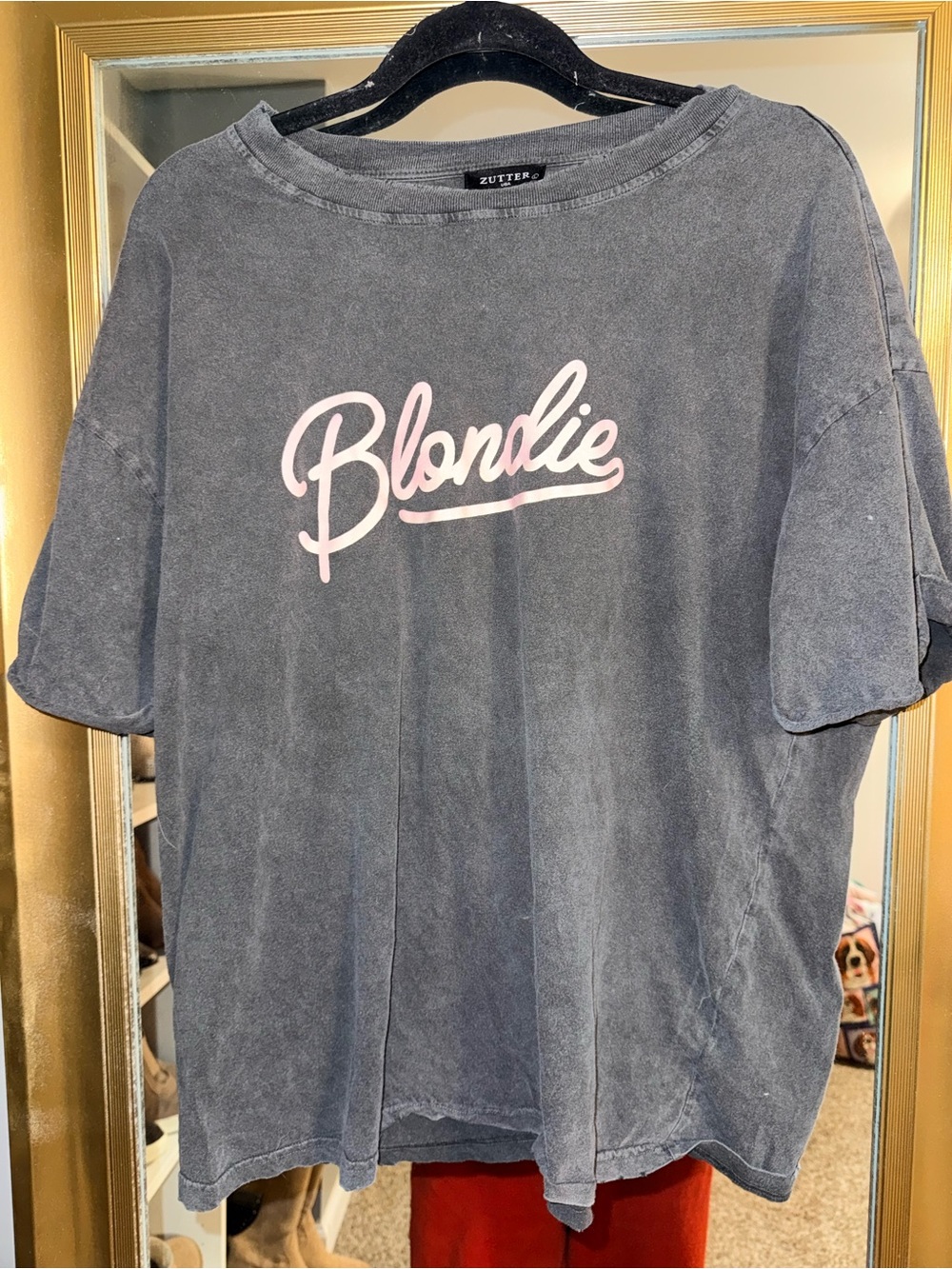 Zutter Blondie Graphic Tee - Washed Gray with Pink Script